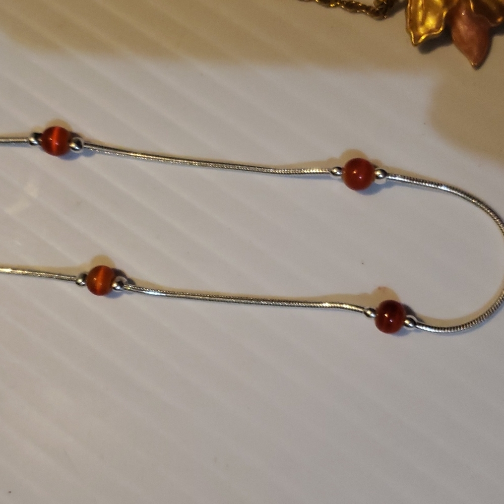 4 Necklaces - Picture 5 of 7